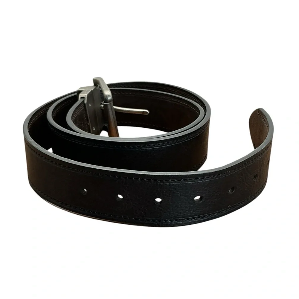 Levi's Black Leather‎ Belt with Metal Buckle vintage Size 42